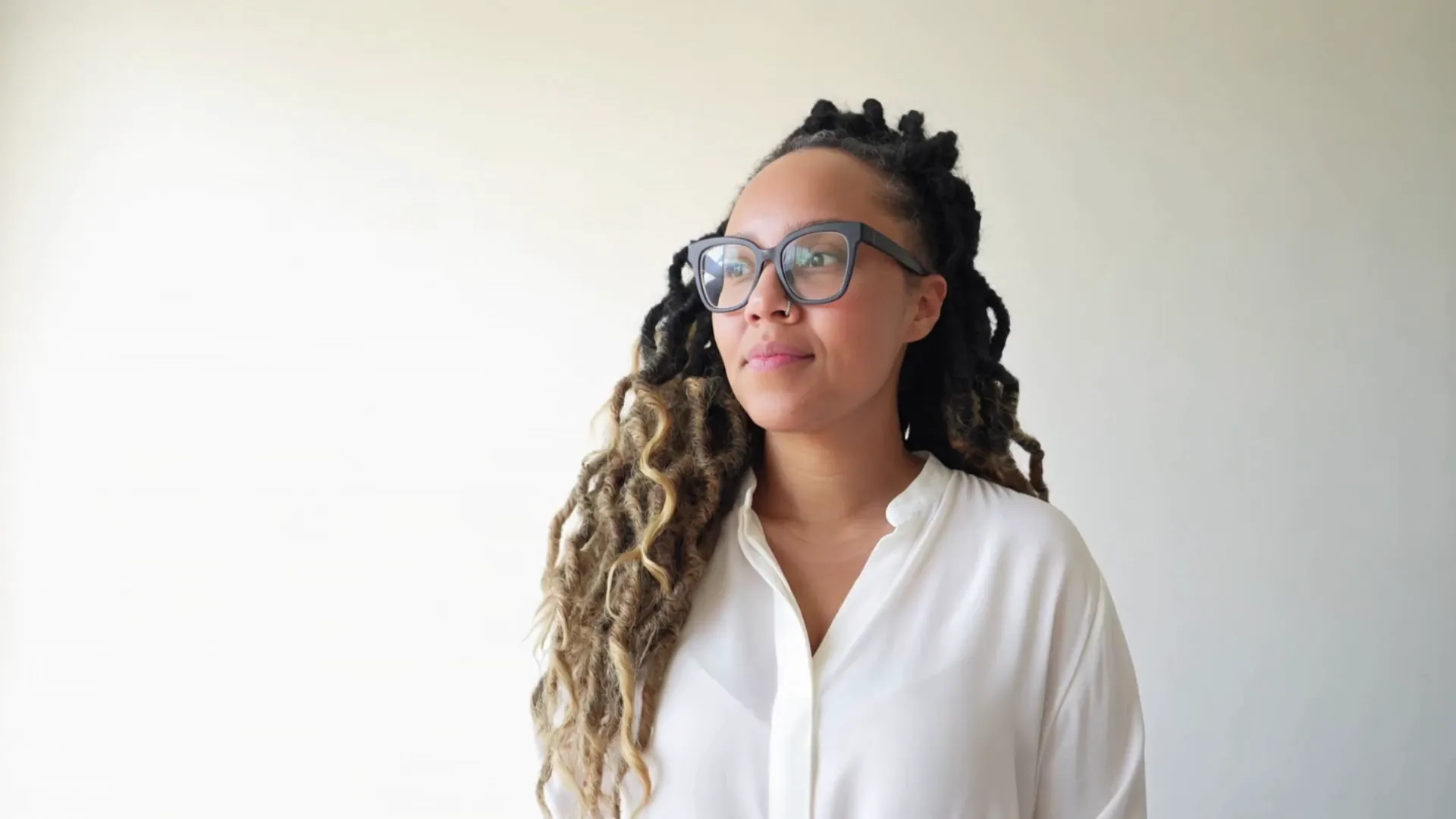 Desiree, the lash and brow artist at Central Oasis in Northeast Portland